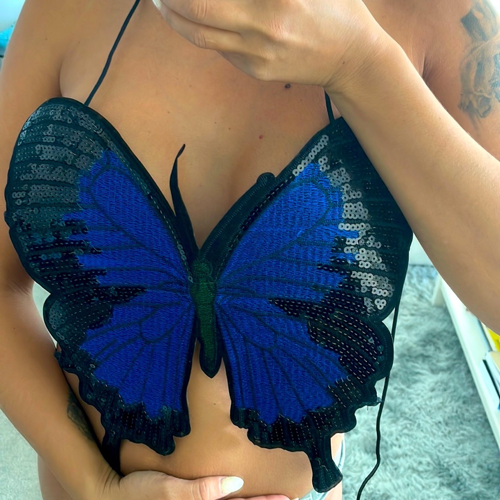 Butterfly top